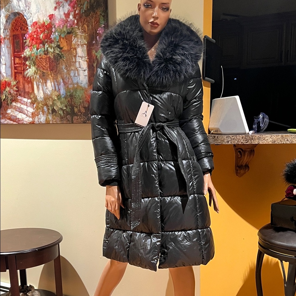 Warm  Black Fur-Trimmed XS Puffer Jacket nwt winter coat